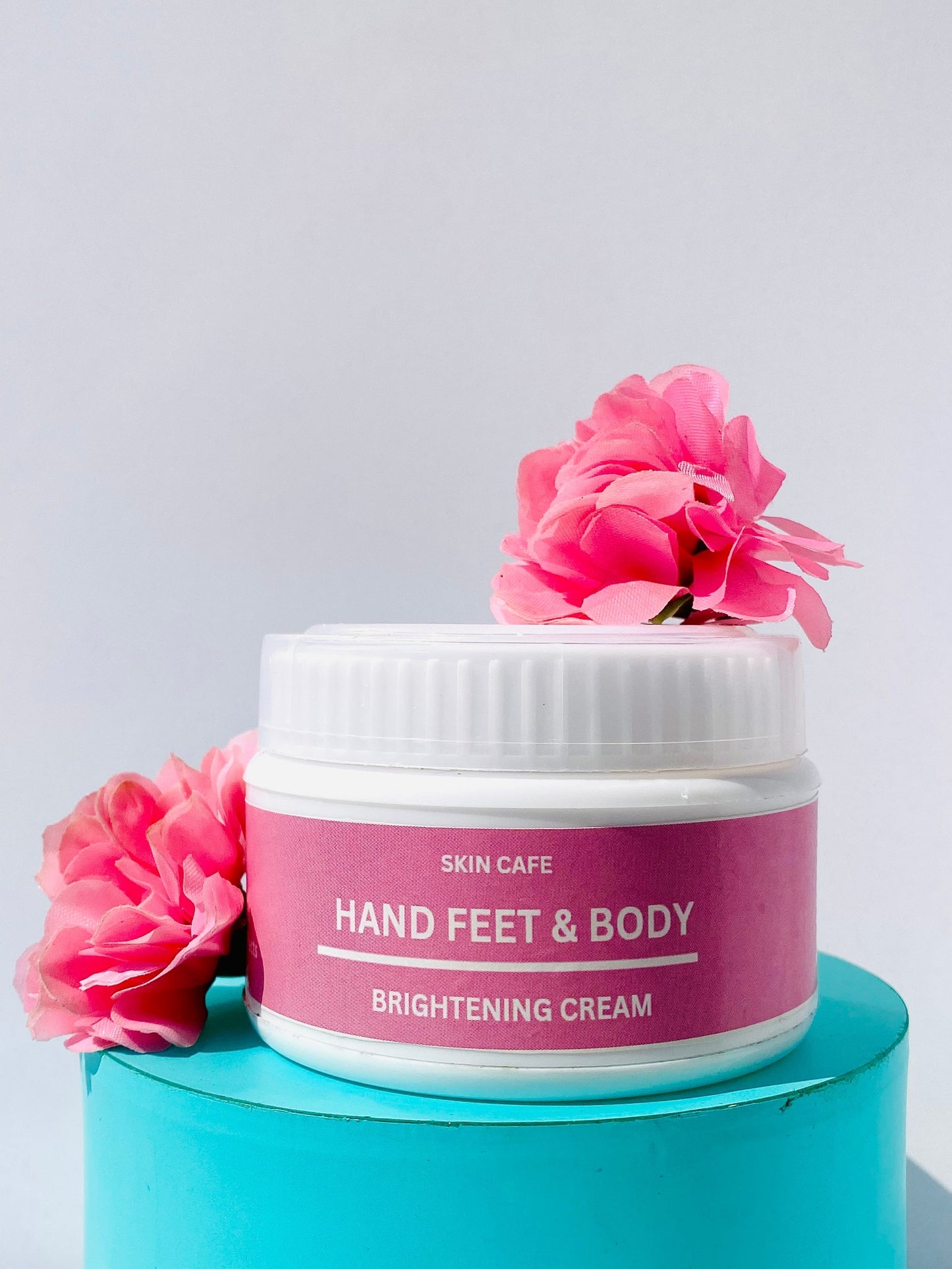 HAND FEET WHITENING CREAM (7 DAYS GURRANTTEE RESULTS )